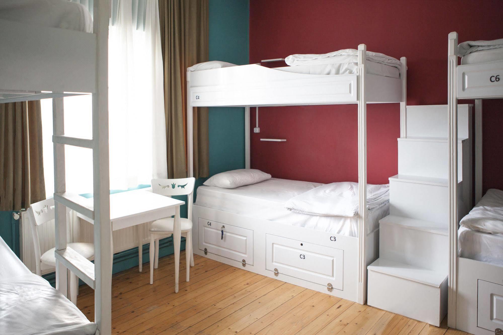 Cheers Midtown Hostel Стамбул Экстерьер фото
